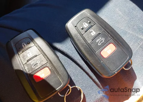 2020 Toyota Rav4 Hybrid Limited z USA, uszkodzony, nr VIN JTMDWRFV5LD054687